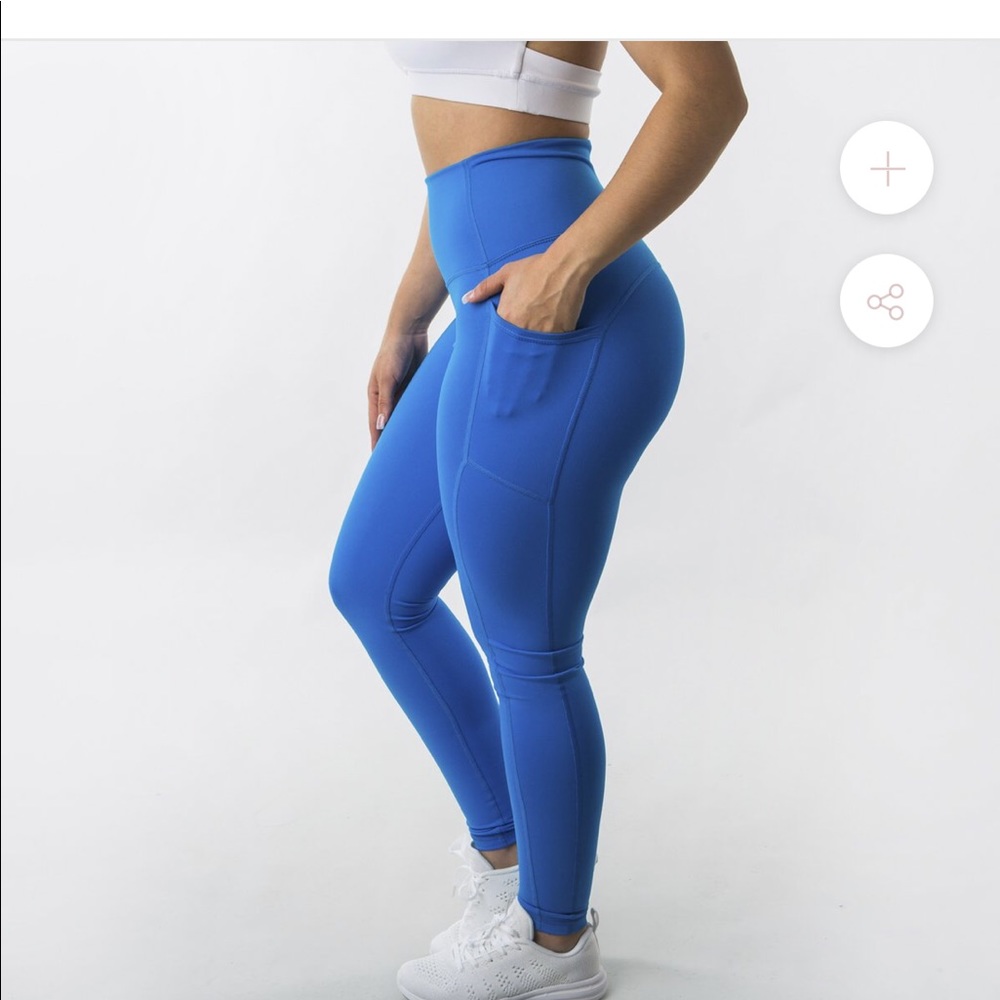 BuffBunny Luna Leggings in Indigo NWOT